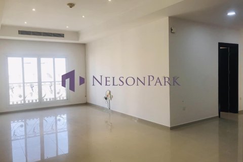 2 bedrooms Apartment in Doha, Qatar No. 58321 11