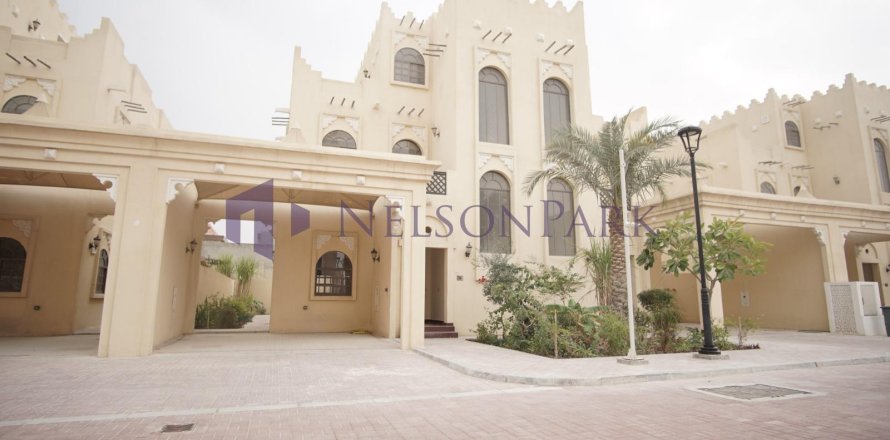 4 غرف نوم فيلا في الدوحة, Qatar رقم 58324