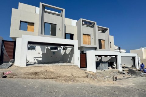 5 bedrooms Twin Villa in Muscat, Oman No. 54772