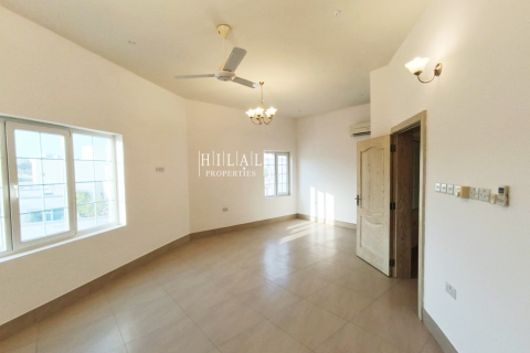 Villa Jumelée de 3 chambres à Bawshar, Oman No. 54874 7