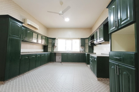 Villa Jumelée de 3 chambres à Bawshar, Oman No. 54874 10