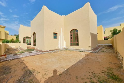 3 غرف نوم فيلا في Sas Al Nakheel, الإمارات العربية المتحدة رقم 22925