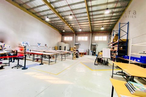 306.6مربع، مستودع في Al Quoz, الإمارات العربية المتحدة رقم 22004