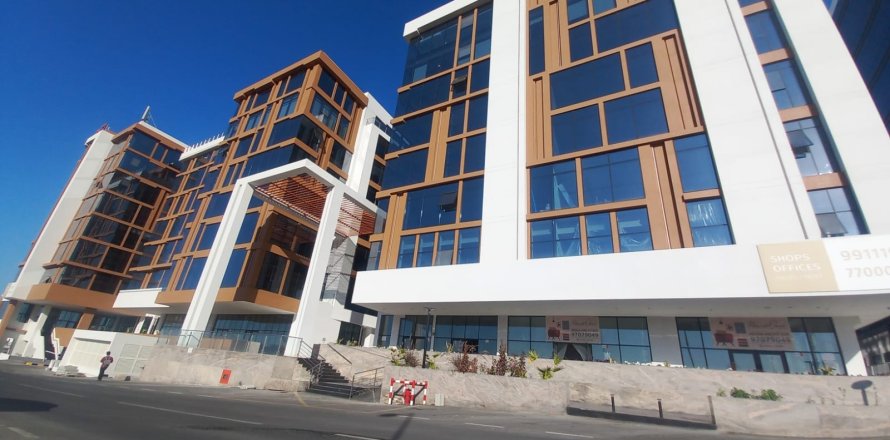 Commercial property de 47m² à As Sib, Oman No. 54219