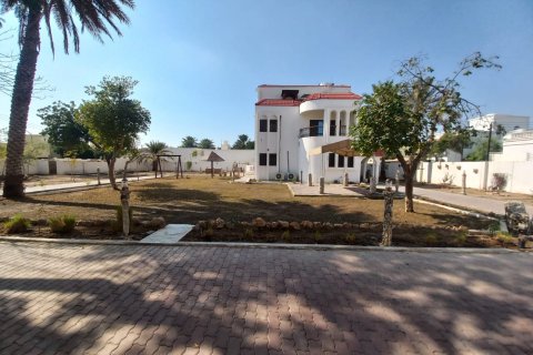6 bedrooms Villa in As Sib, Oman No. 54221