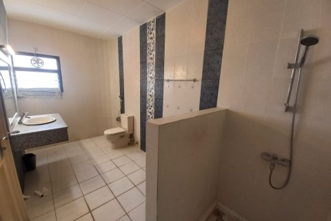 Вилла с 6 спальнями в Эс Сиб, Оман №54221 6