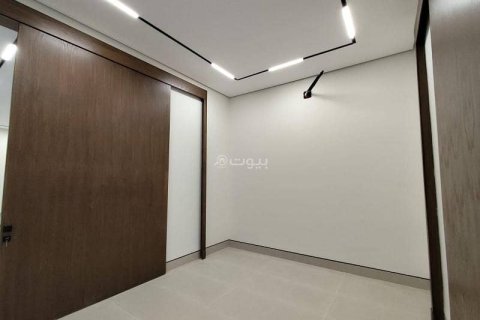 Villa de 5 dormitorios en Riyadh, Saudi Arabia No. 60315 6