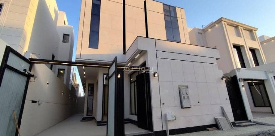 Villa de 5 dormitorios en Riyadh, Saudi Arabia No. 60315