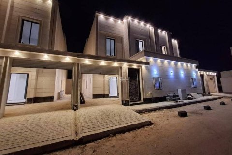 4 bedrooms Villa in Riyadh, Saudi Arabia No. 60316