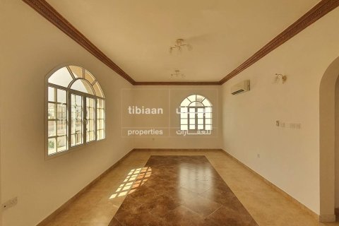 Villa de 310m² à Al Ansab, Oman No. 53776 10