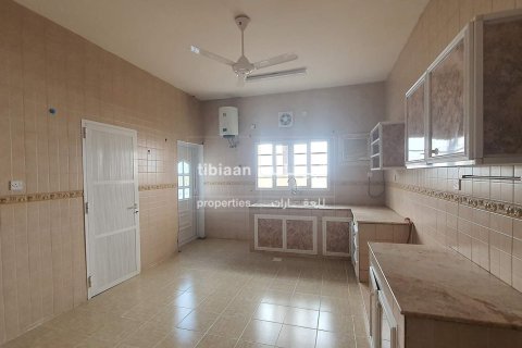 Villa de 310m² à Al Ansab, Oman No. 53776 14