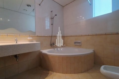 Appartement de 3 chambres à Al Khalidiya, UAE No. 52084 21