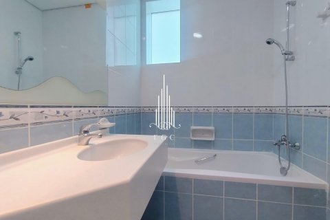 Appartement de 3 chambres à Al Khalidiya, UAE No. 52084 22