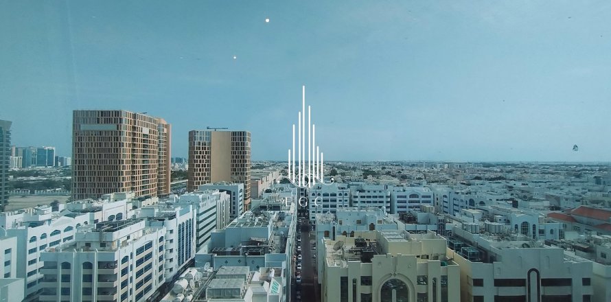 Appartement de 3 chambres à Al Khalidiya, UAE No. 52084