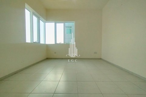 Appartement de 3 chambres à Al Khalidiya, UAE No. 52084 11
