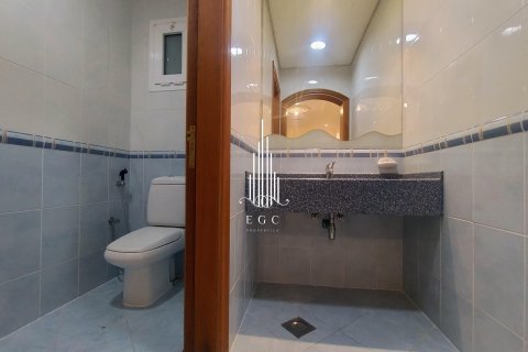 Appartement de 3 chambres à Al Khalidiya, UAE No. 52084 16