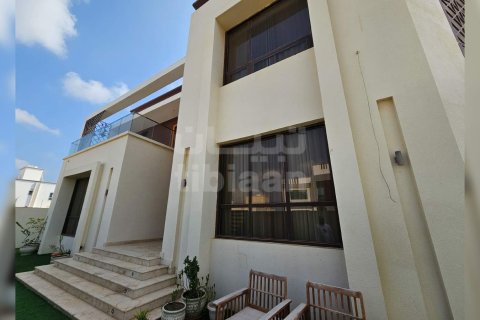 5 bedrooms Villa in As Sib, Oman No. 53597