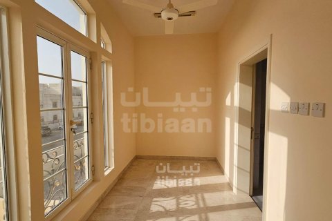 6 bedrooms Villa in Al Khuwair, Oman No. 53601 4