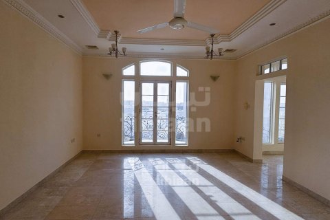 6 bedrooms Villa in Al Khuwair, Oman No. 53601 7