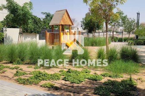 Villa de 5 dormitorios en Al Rahmaniya, UAE No. 10920 24