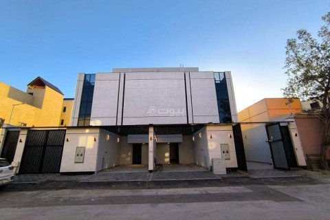 4 bedrooms Apartment in Riyadh, Saudi Arabia No. 67543