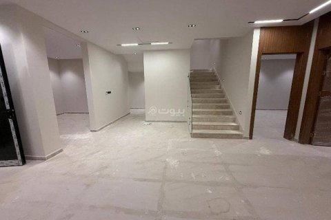 Villa de 4 chambres à Riyadh, Saudi Arabia No. 69106 12