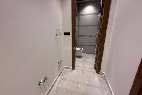 Villa de 4 chambres à Riyadh, Saudi Arabia No. 69106 6