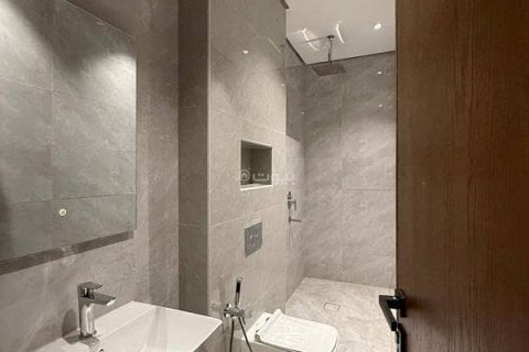 Villa de 3 dormitorios en Riyadh, Saudi Arabia No. 69109 13