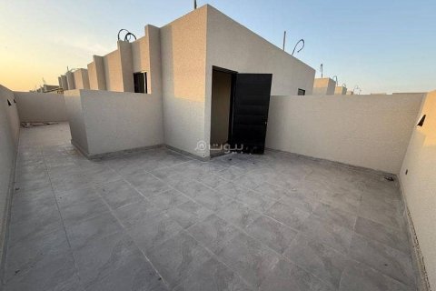 Villa de 3 dormitorios en Riyadh, Saudi Arabia No. 69109 19