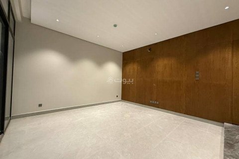 Villa de 3 dormitorios en Riyadh, Saudi Arabia No. 69109 9