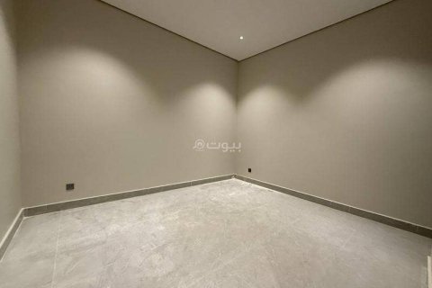 Villa de 3 dormitorios en Riyadh, Saudi Arabia No. 69109 15