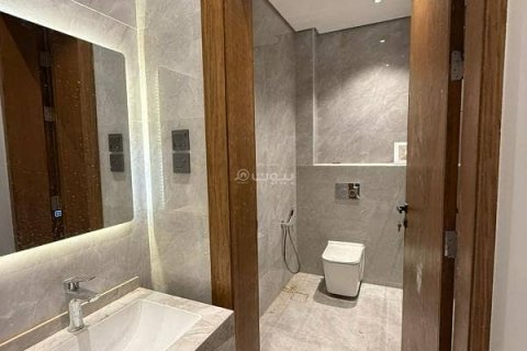 Villa de 3 dormitorios en Riyadh, Saudi Arabia No. 69109 6