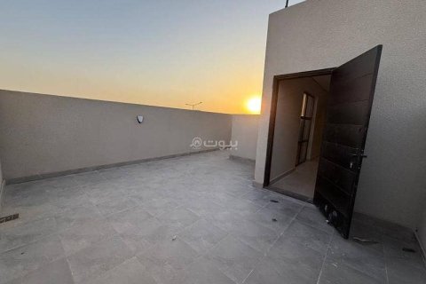 Villa de 3 dormitorios en Riyadh, Saudi Arabia No. 69109 18