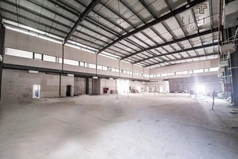 2034.6m² Warehouse in Al Khawaneej, UAE No. 46595