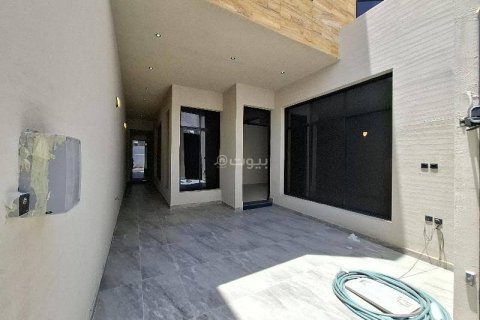 Villa de 4 chambres à Riyadh, Saudi Arabia No. 68008 4