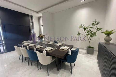 Villa de 6 dormitorios en Doha, Qatar No. 58179 26
