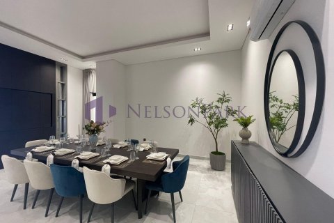 Villa de 6 dormitorios en Doha, Qatar No. 58179 25