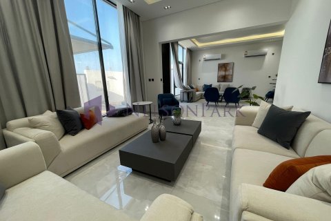 6 bedrooms Villa in Doha, Qatar No. 58179