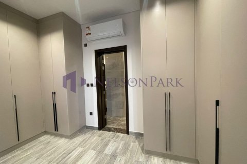 Villa de 6 dormitorios en Doha, Qatar No. 58179 16
