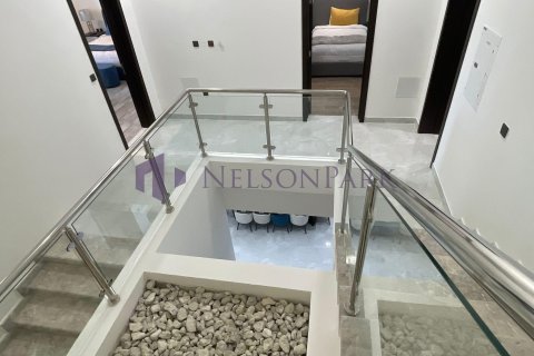 Villa de 6 dormitorios en Doha, Qatar No. 58179 10
