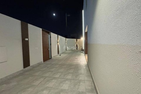 Villa de 5 chambres à Khobar, Saudi Arabia No. 60457 8