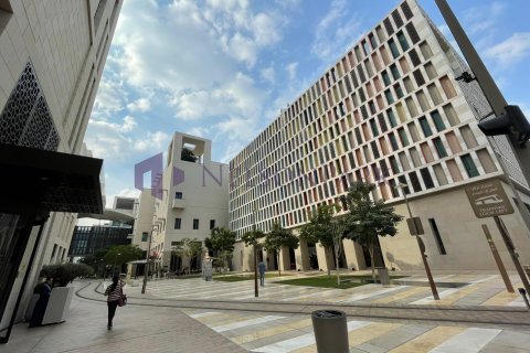 2 bedrooms Apartment in Doha, Qatar No. 58452 4