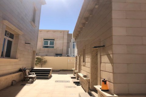 Villa de 8 chambres à Mohamed Bin Zayed City, UAE No. 36722 7