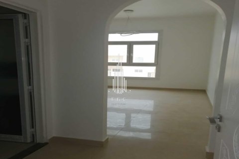 Villa de 8 chambres à Mohamed Bin Zayed City, UAE No. 36722 12
