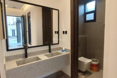 Квартира с 3 спальнями в Эр-Рияд, Саудовская Аравия №60080 3