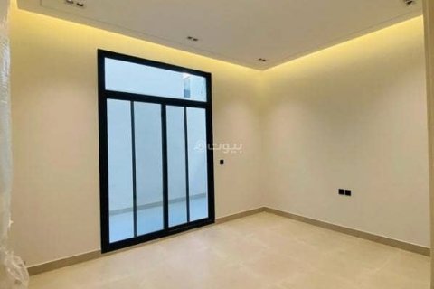 4 bedrooms Apartment in Riyadh, Saudi Arabia No. 60074 3
