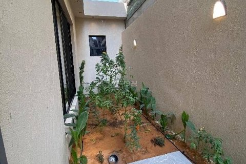 4 bedrooms Apartment in Riyadh, Saudi Arabia No. 60077 9