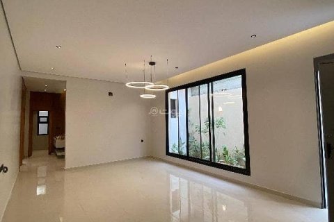 4 bedrooms Apartment in Riyadh, Saudi Arabia No. 60077 11