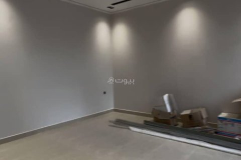 6 bedrooms Villa in Riyadh, Saudi Arabia No. 60326 12