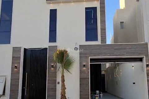 4 bedrooms Villa in Riyadh, Saudi Arabia No. 60324